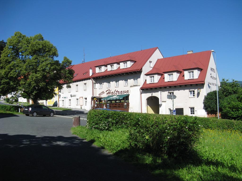 Hotel Haltrava Klenci pod Cerchovem 외부 사진